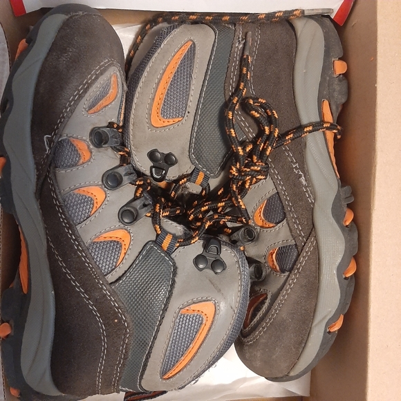 Hicking boots - Picture 4 of 4